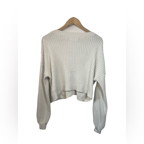 Hollister white/cream Cropped Cardigan- size xs - Picture 2 of 9